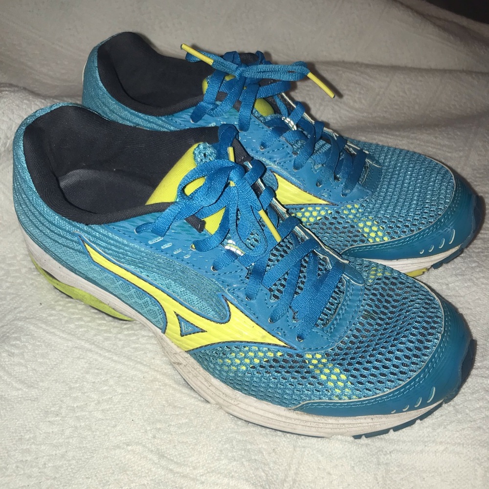 Mizuno Wave Sayonara 3 running sneaker W 9.5